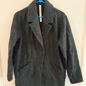Lululemon cozy car coat size 6. Very thick and warm.